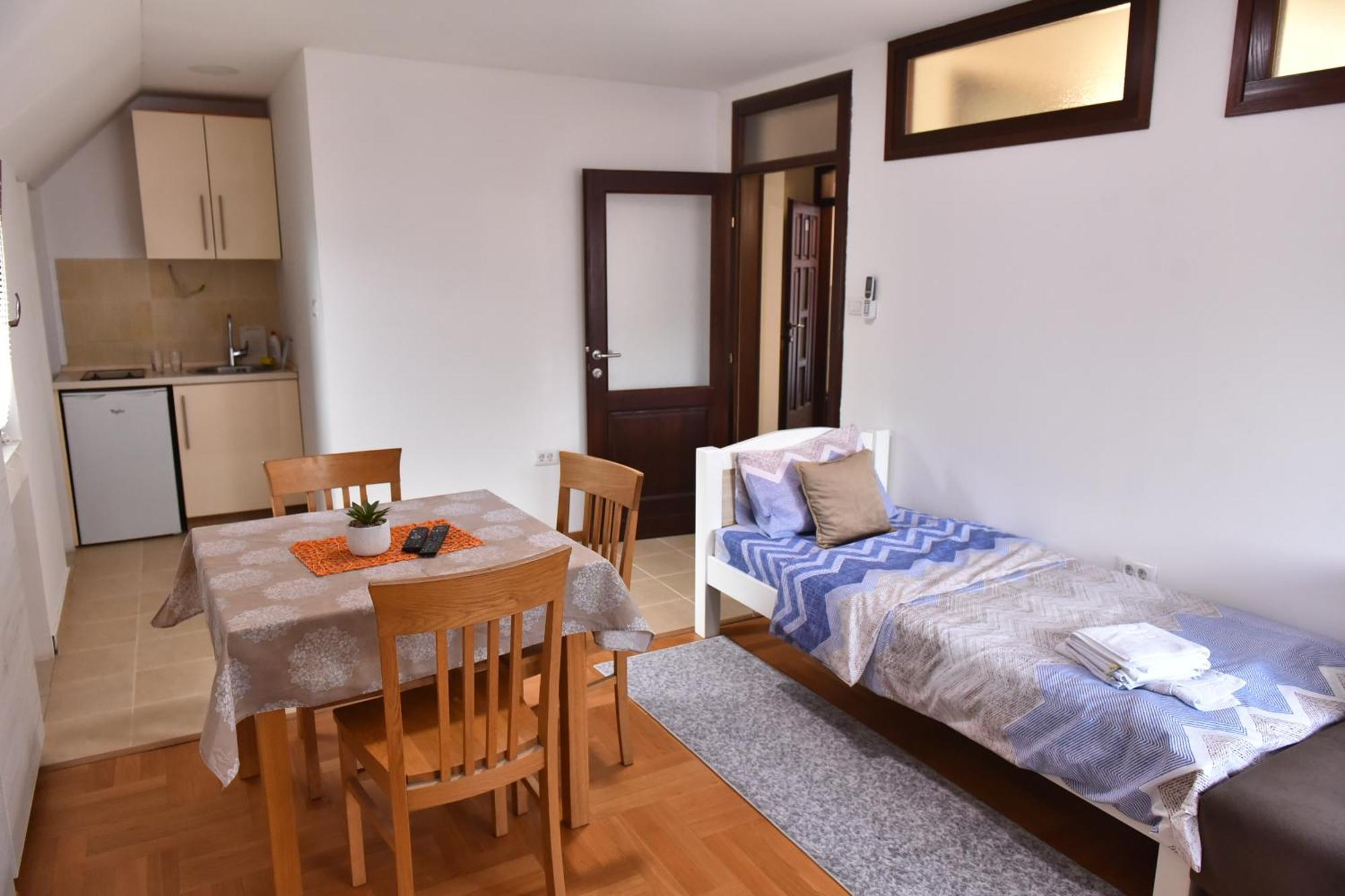 Apartments Ravno 普卢日内 客房 照片