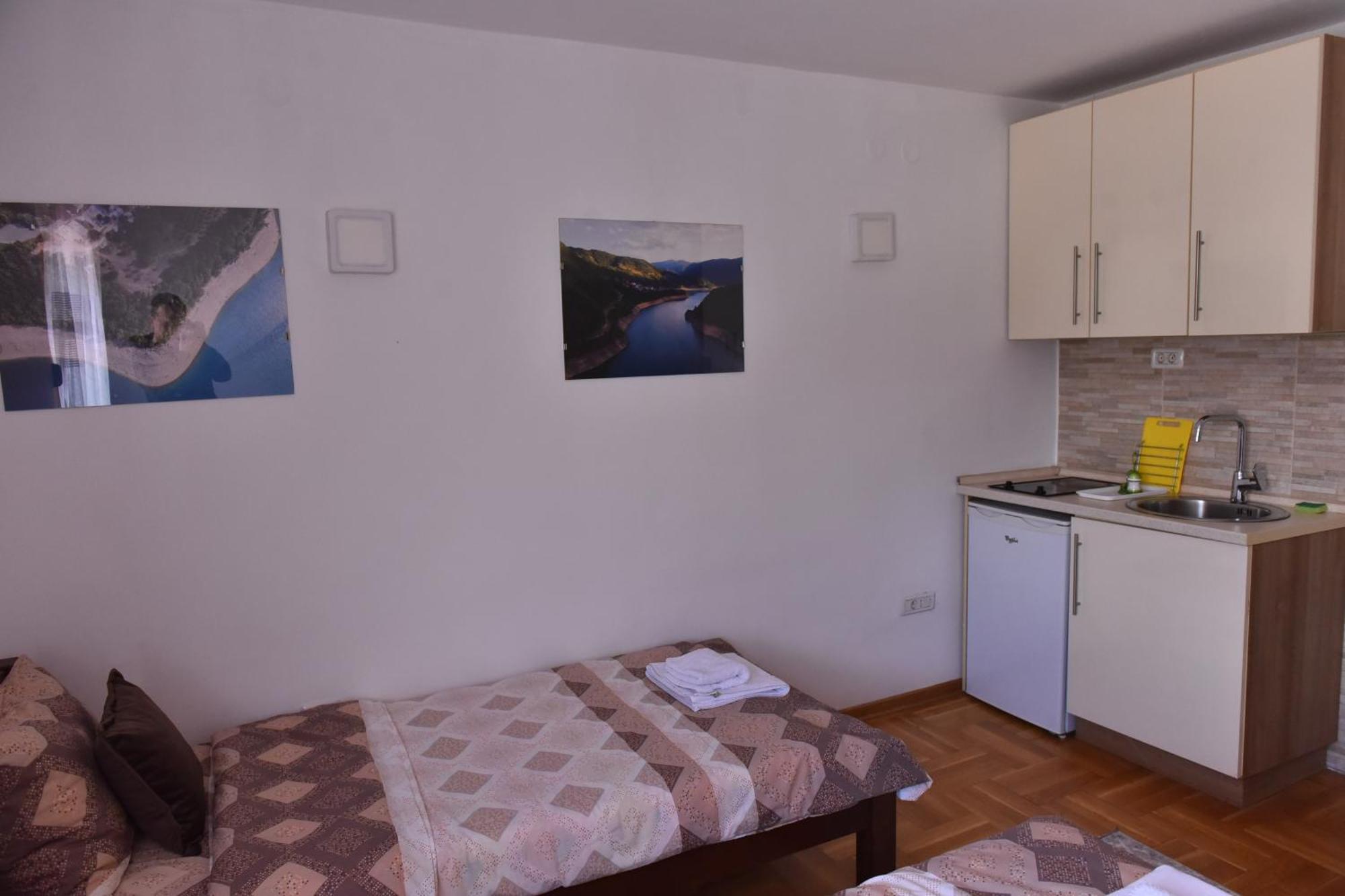 Apartments Ravno 普卢日内 客房 照片