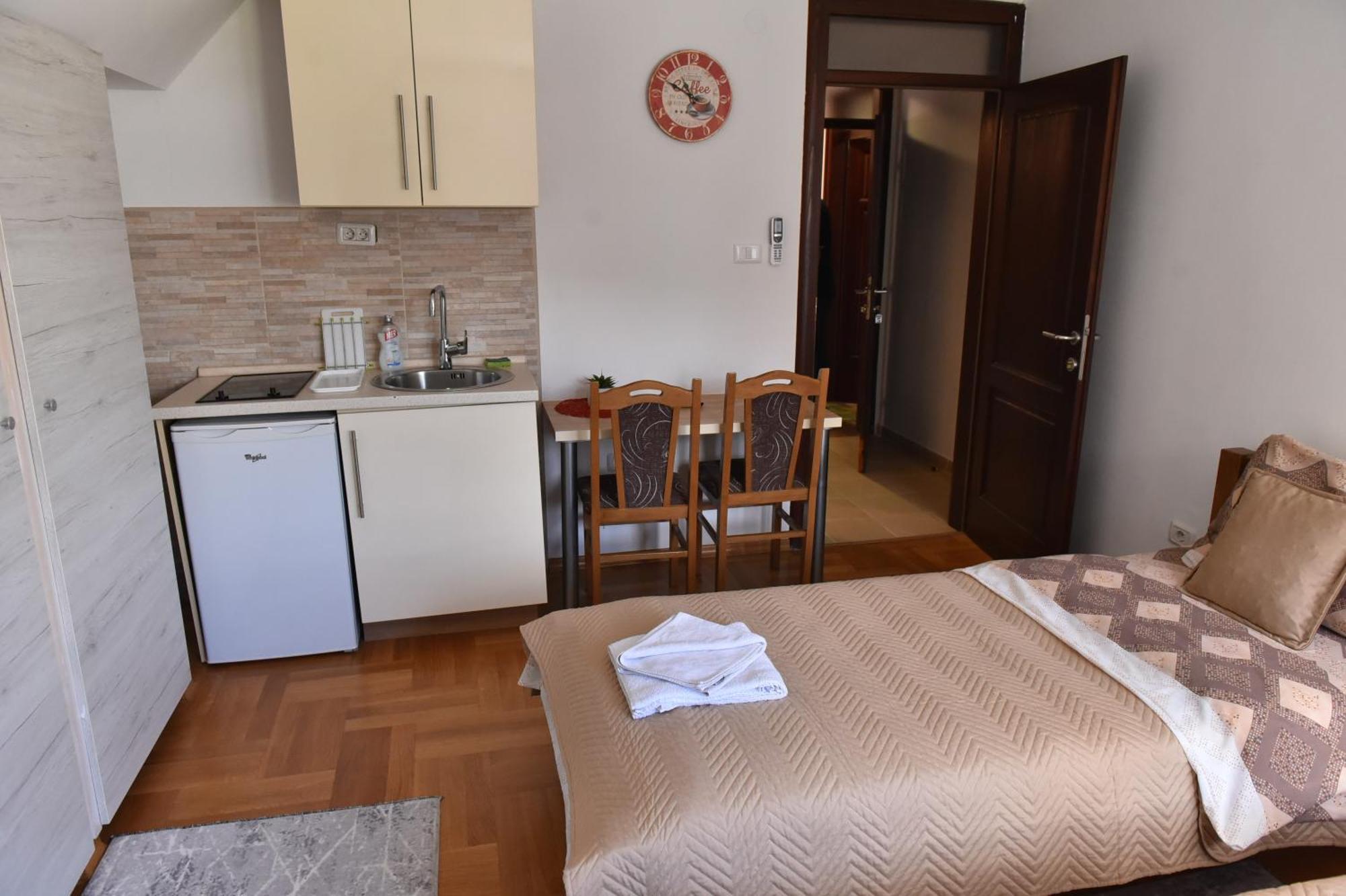 Apartments Ravno 普卢日内 客房 照片